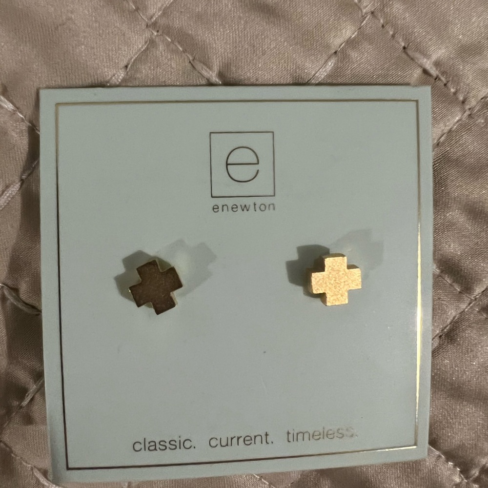 E. Newton studs